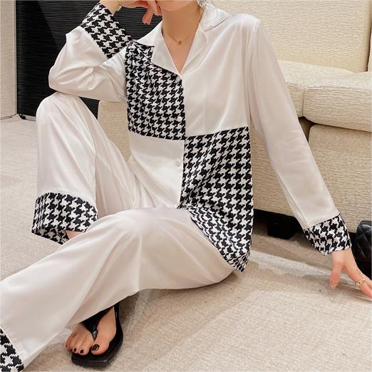 Stylish Satin Houndstooth Pajama Leisurewear