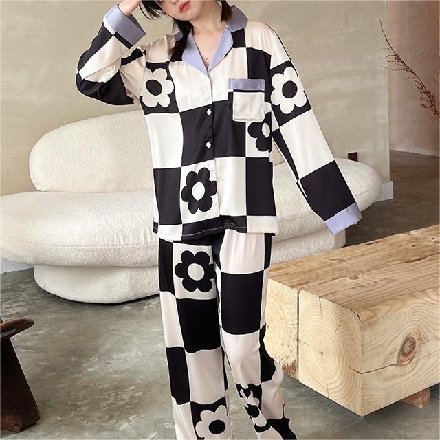 Satin Contrast Collar Long Pajama Set