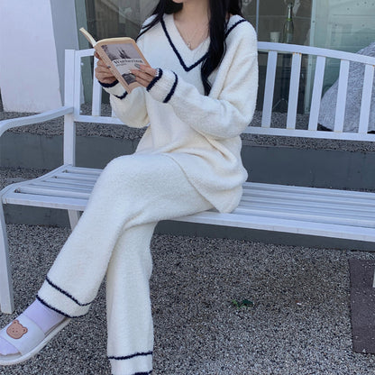 V-neck Pullover Long Sleeve Plush Pajama Set